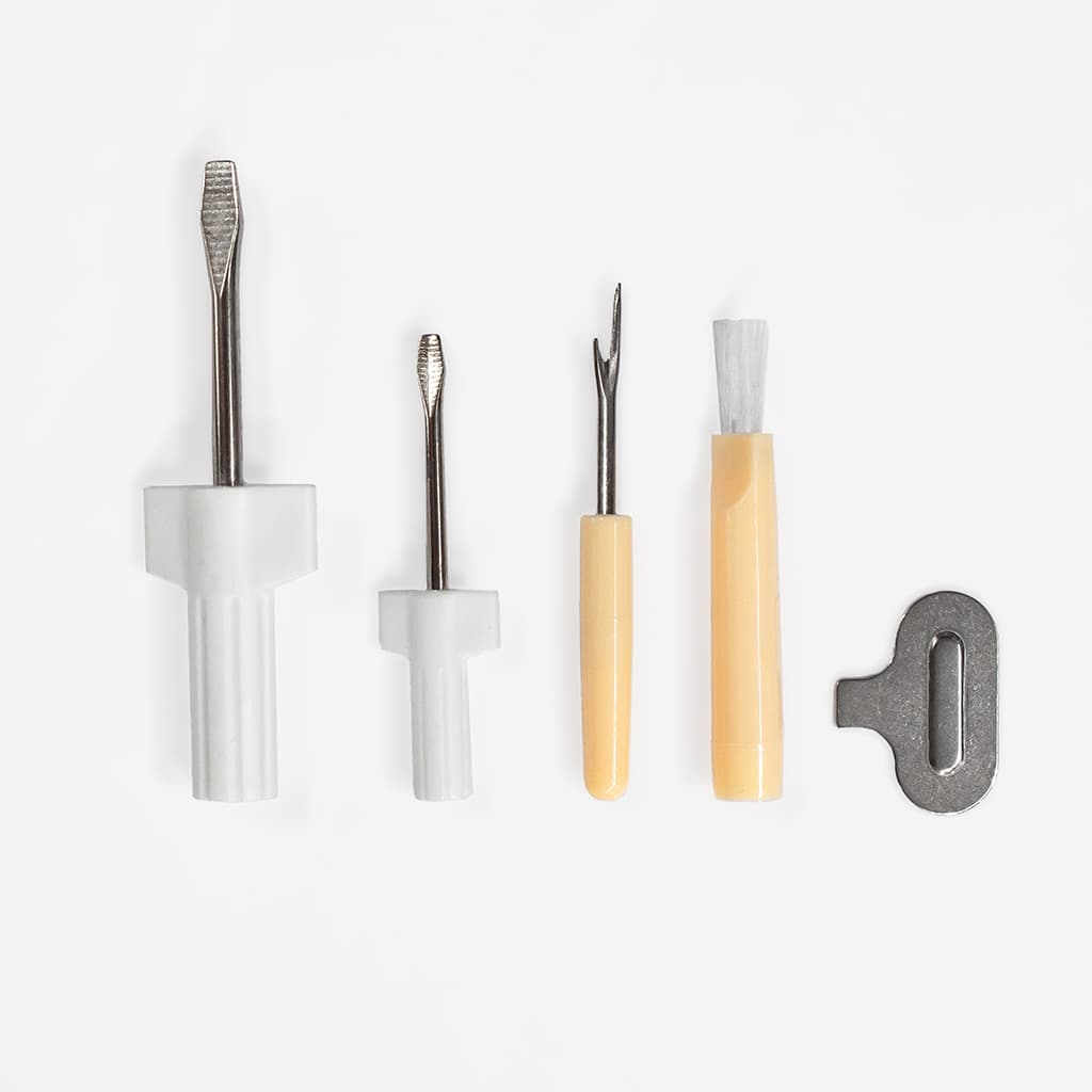 Набор инструментов для ухода за швейной машиной - фото №2