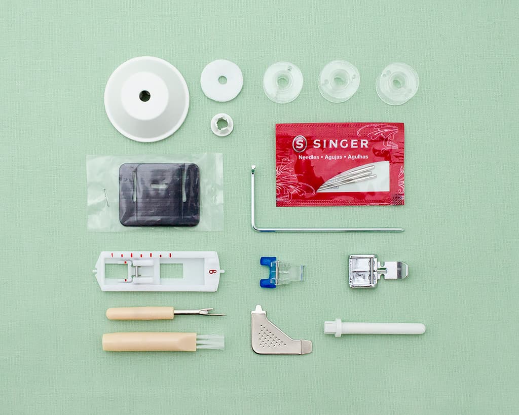 Электромеханическая швейная машина Singer Talent 3321 - фото №8