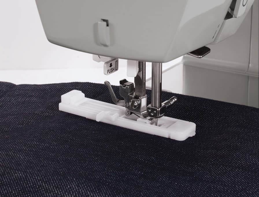 Электромеханическая швейная машина Singer Heavy Duty 4432 - фото №3