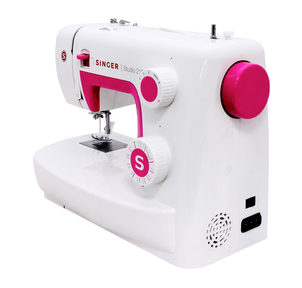 Электромеханическая швейная машина Singer Studio 21S - фото №12